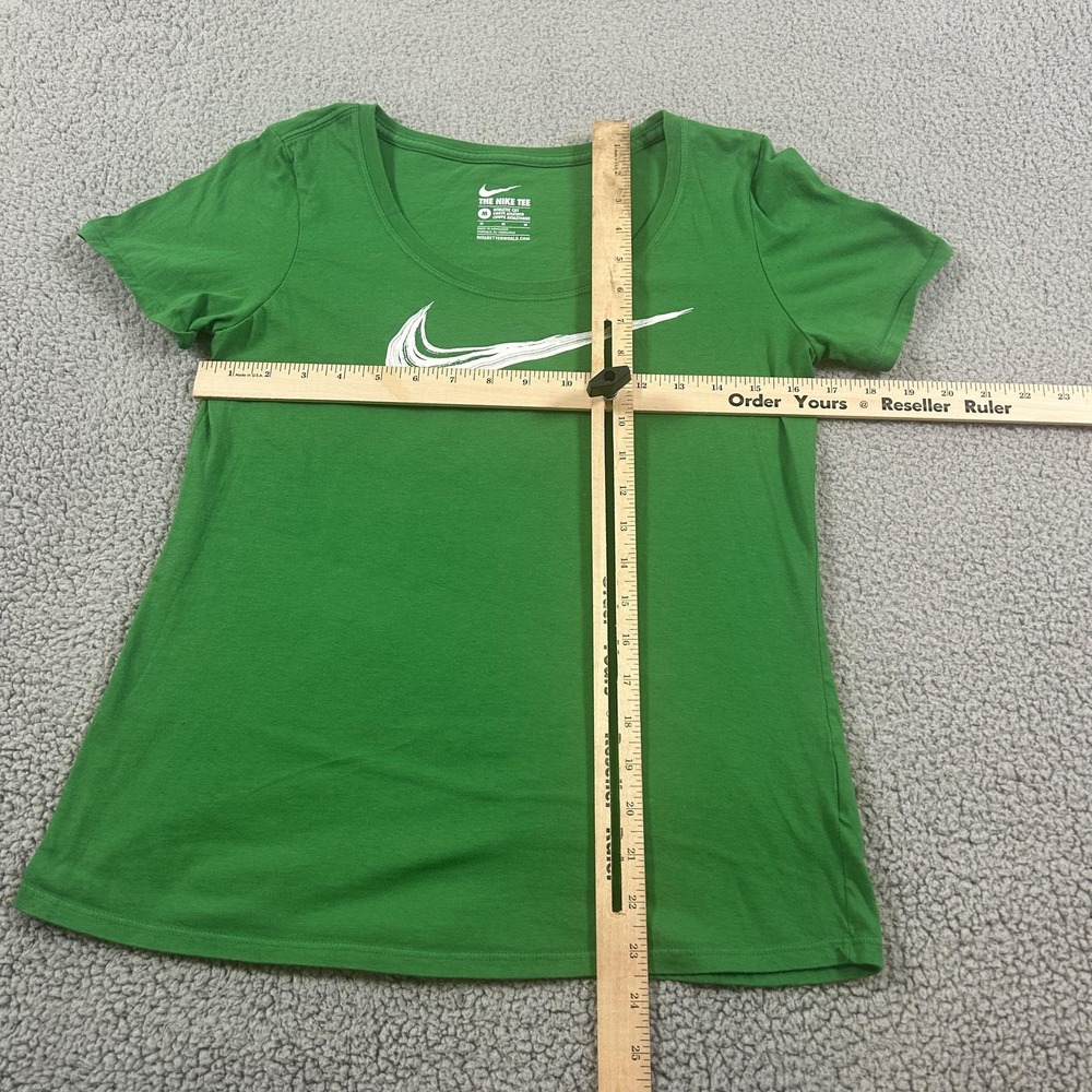 Nike Shirt Womens Medium Green Scoop Neck Short Sleeve Athletic Swoosh Logo Tee - Picture 4 of 7